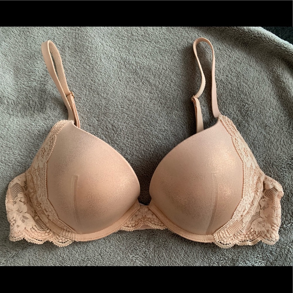 Victoria’s Secret Dream Angels push-up bra 34b